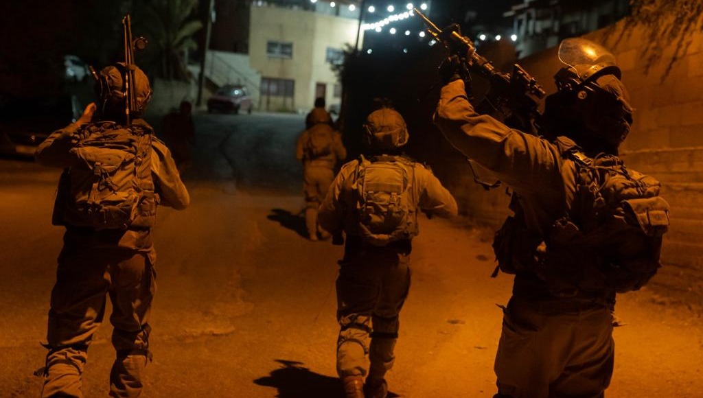 17 מבוקשים נעצרו הלילה ביהודה ושומרון: לוחמי סיירת גולני והמסתערבים ספגו אש כבדה