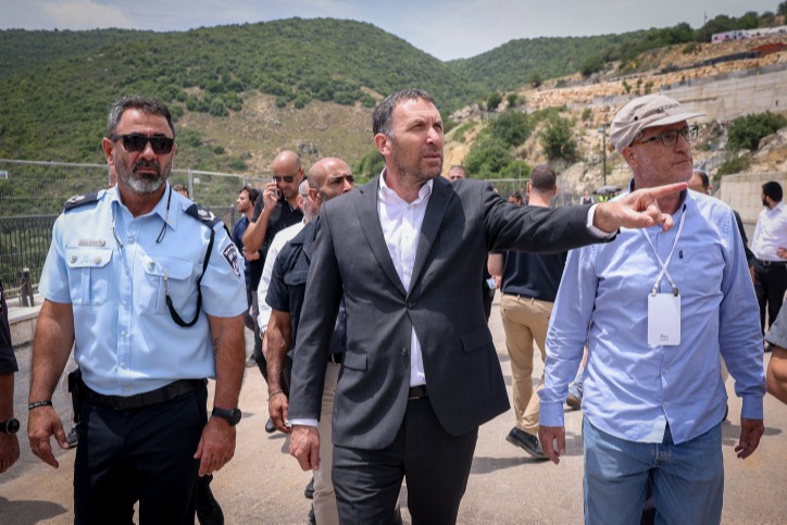 הפרויקטור טסלר, סגן השר כהנא ומפקד מחוז צפון לביא