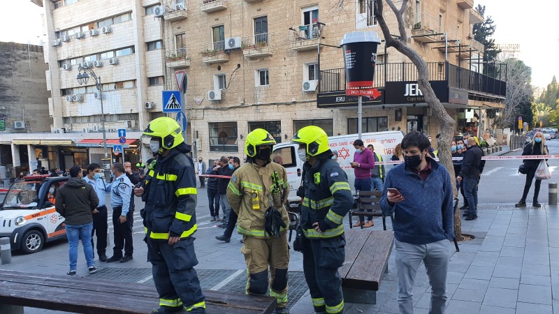 הכוחות במקום סורקים אחר לכודים 
