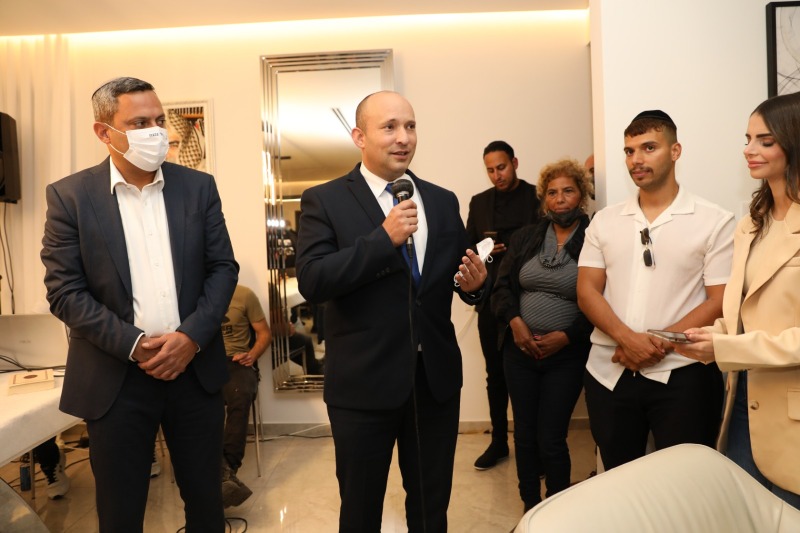 בנט. הספר נכתב לעילוי נשמת הרב וישליצקי