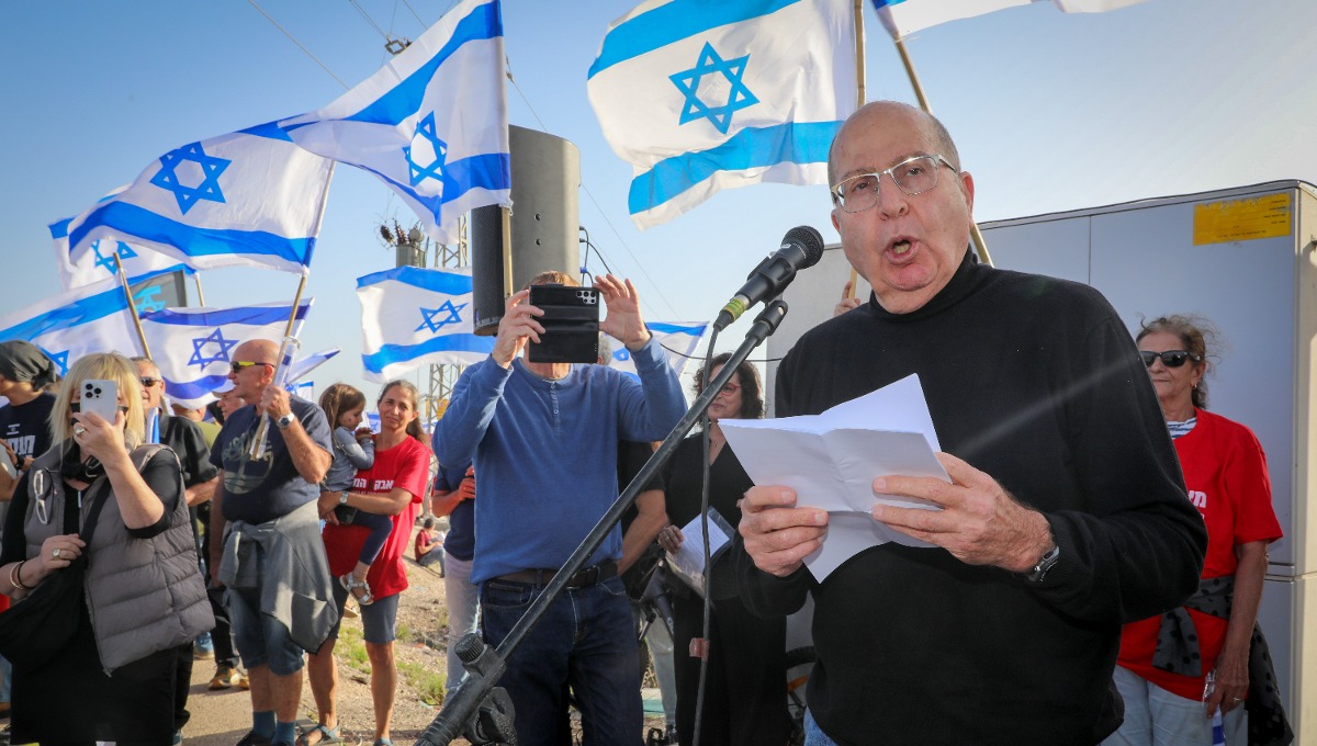 בוגי יעלון הרמטכ"ל לשעבר