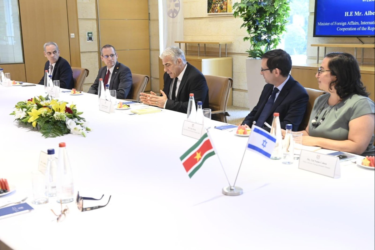 במהלך הפגישה חתמו שרי החוץ על הסכם התייעצויות מדיניות בין משרדי החוץ של ישראל וסורינאם