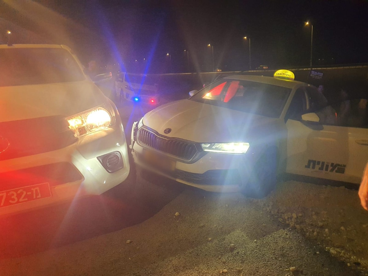 המונית הגנובה לאחר שנעצרה