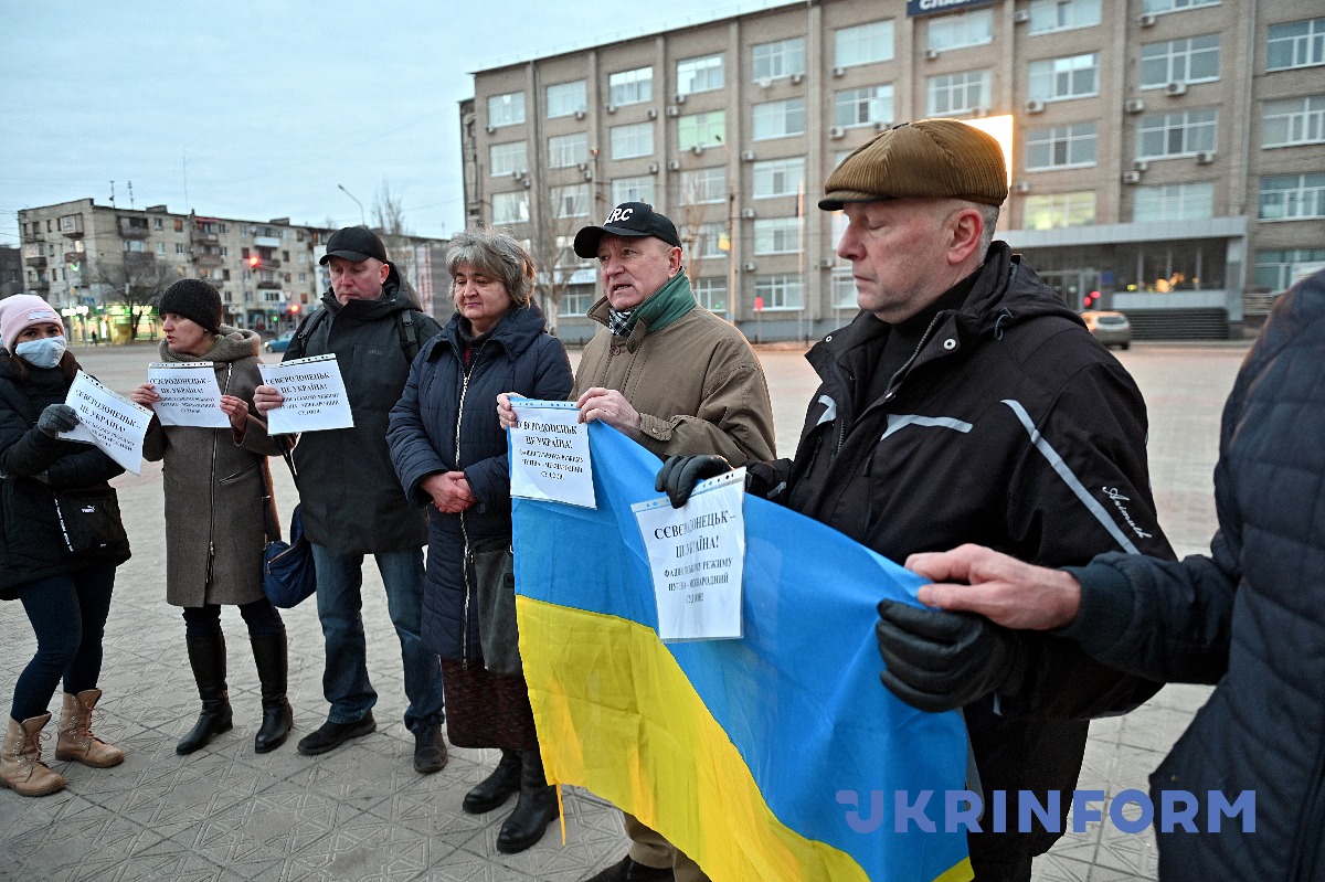 הפגנות  נגד המלחמה באזור לוהנסק, מזרח אוקראינה