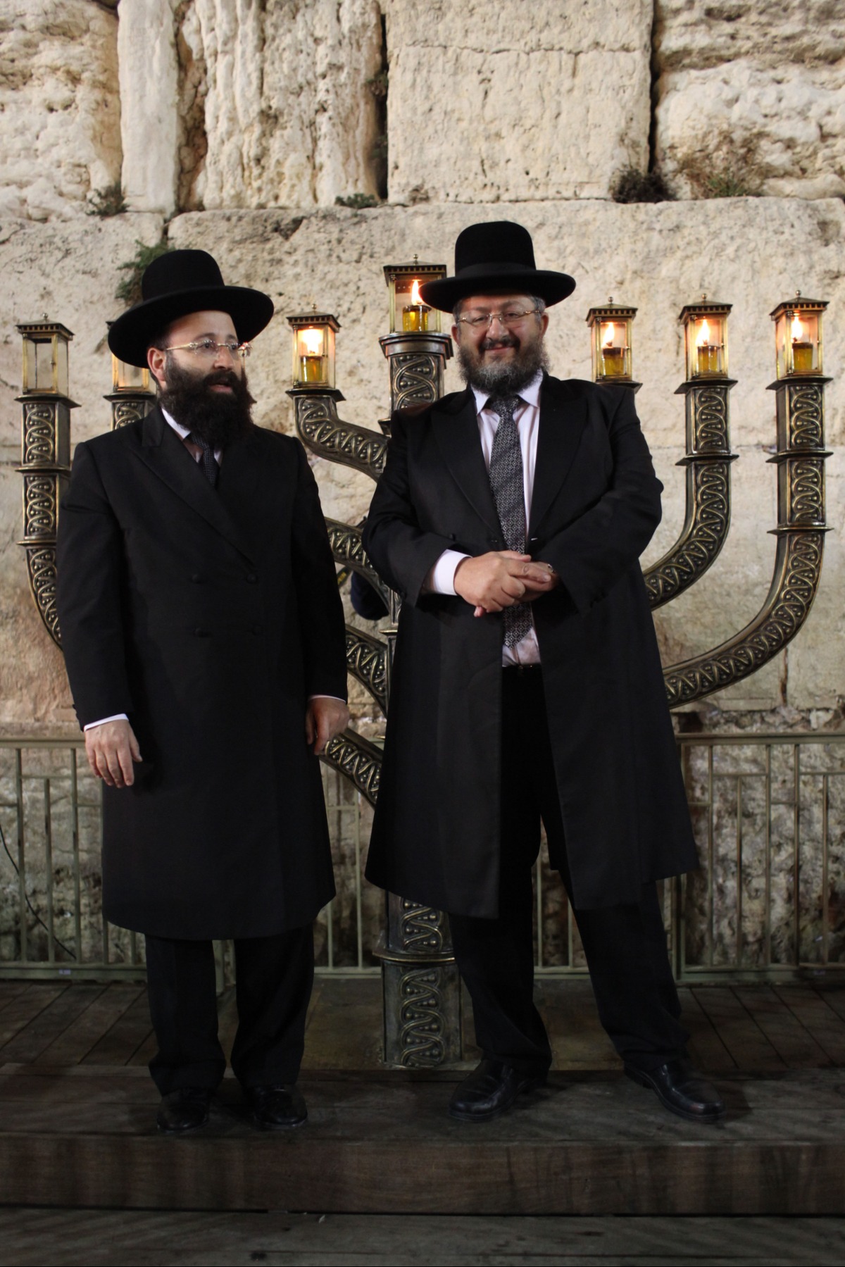 הרב הודה דרעי (מימין) אחיו של אריה דרעי והמועמד לתפקיד הרב הראשי