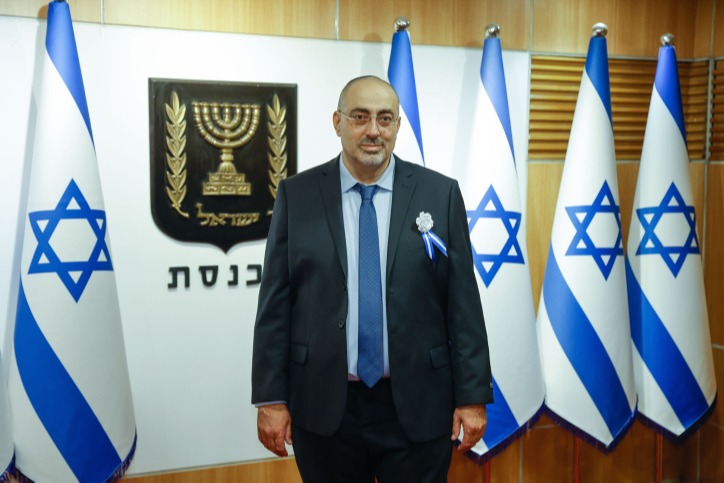 ניסים ואטורי