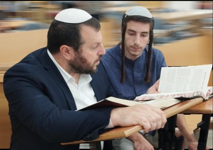 השר אליהו בחברותא