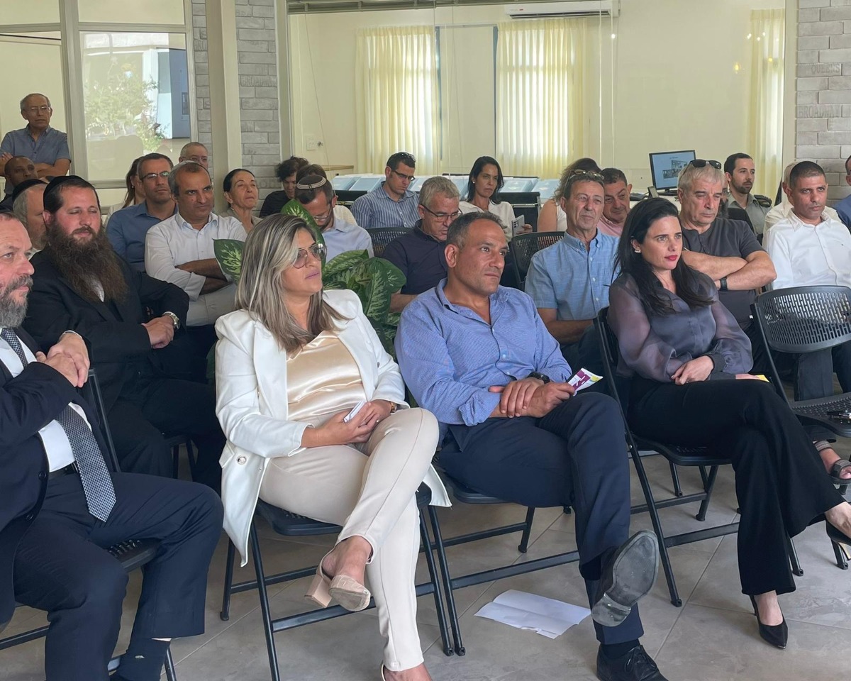 איילת שקד במפגש ראשי רשויות ביו"ש 
