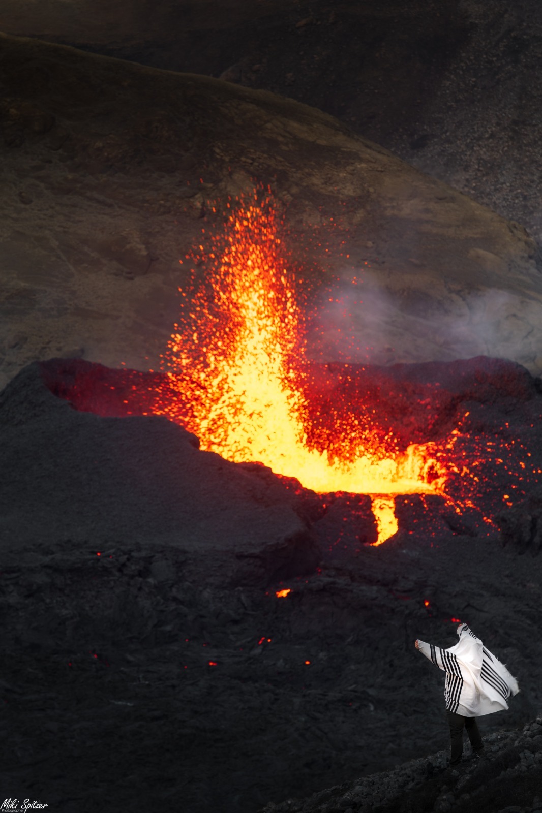 התפרצות הר הגעש באיסלנד  ב2022