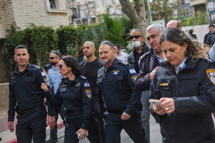 המפכ"ל במקום