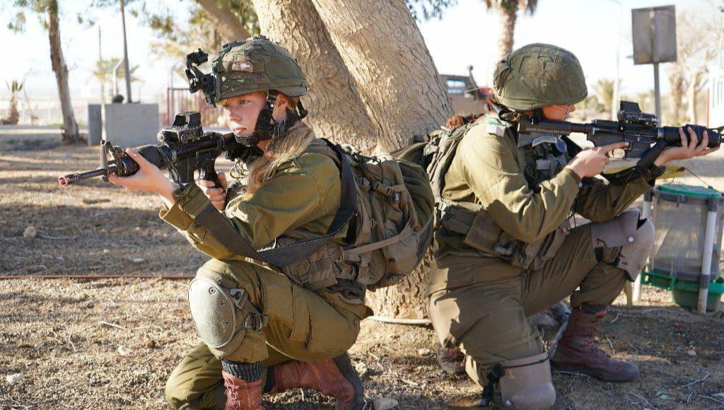 נשים לוחמות, ארכיון