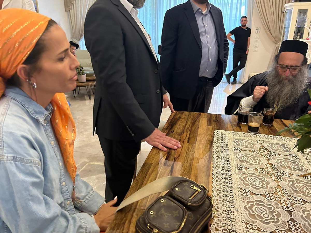 לינור אברג