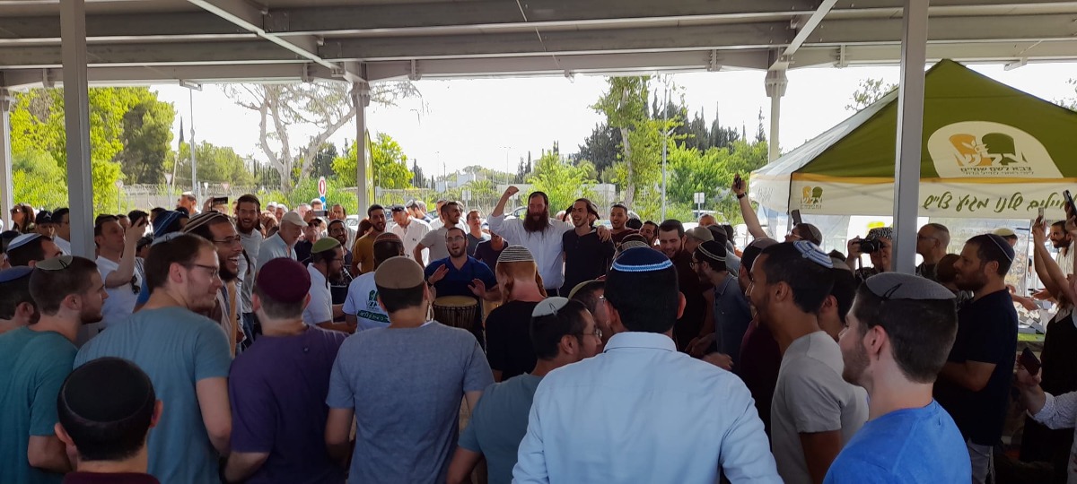 ההסדרניקים מתגייסים לגולני 