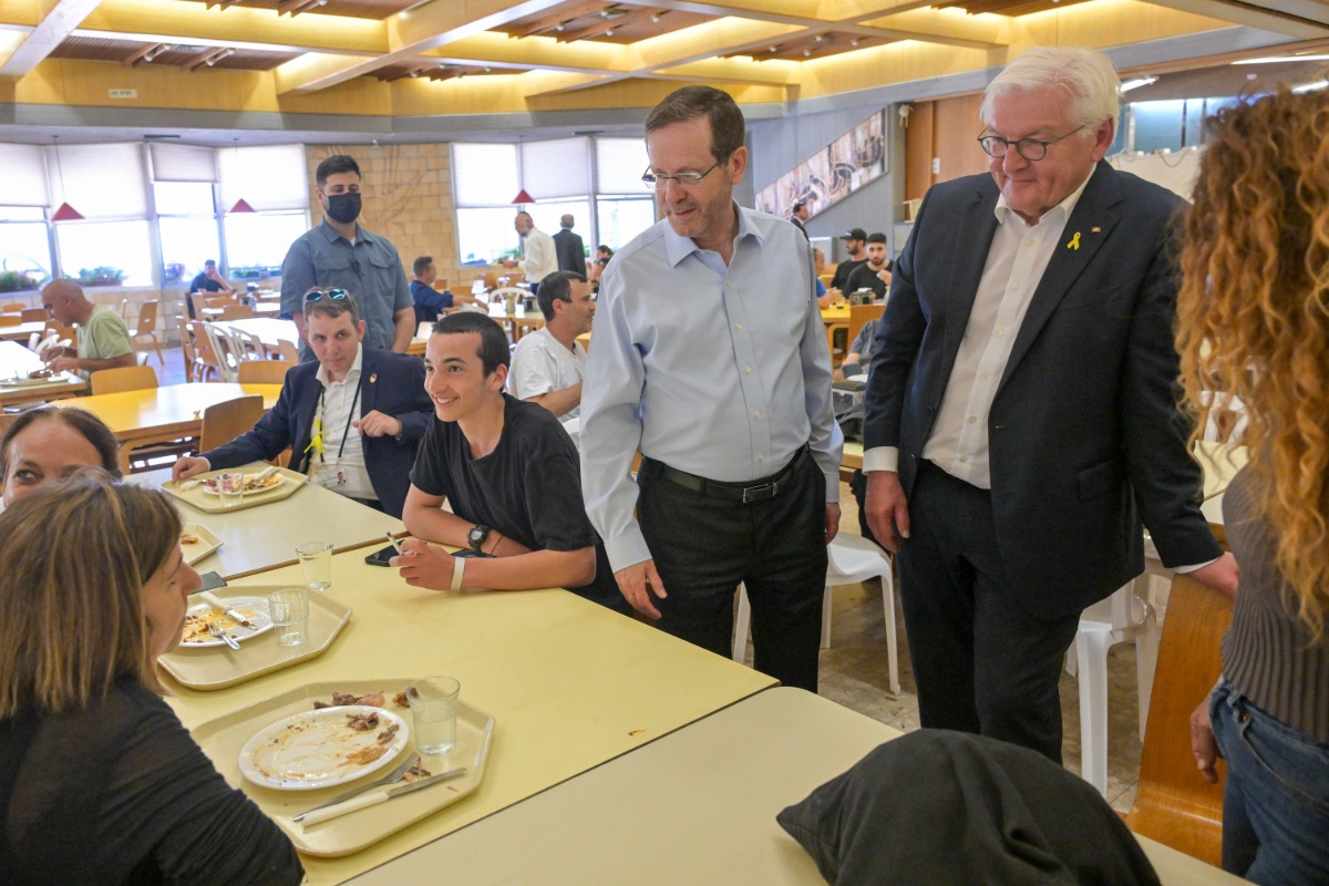 נשיא גרמניה בקיבוץ בארי | 