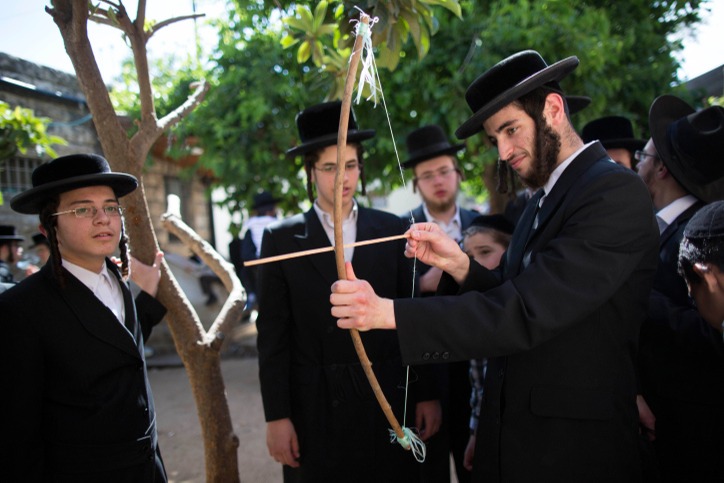חוגגים ל"ג בעומר עם חץ וקשת