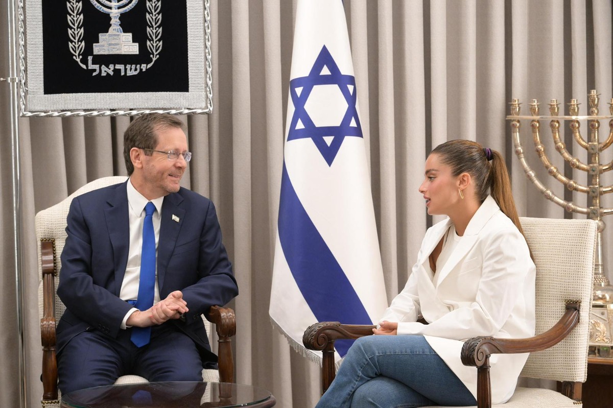 נועה קירל והרצוג