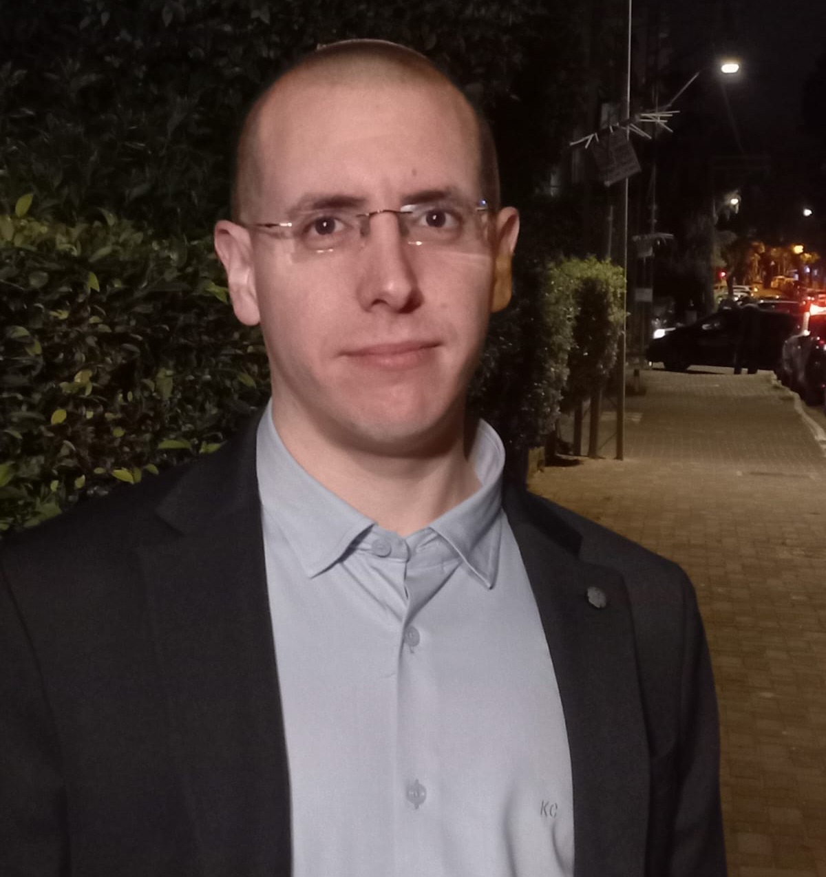 ד"ר אריאל אדמוני