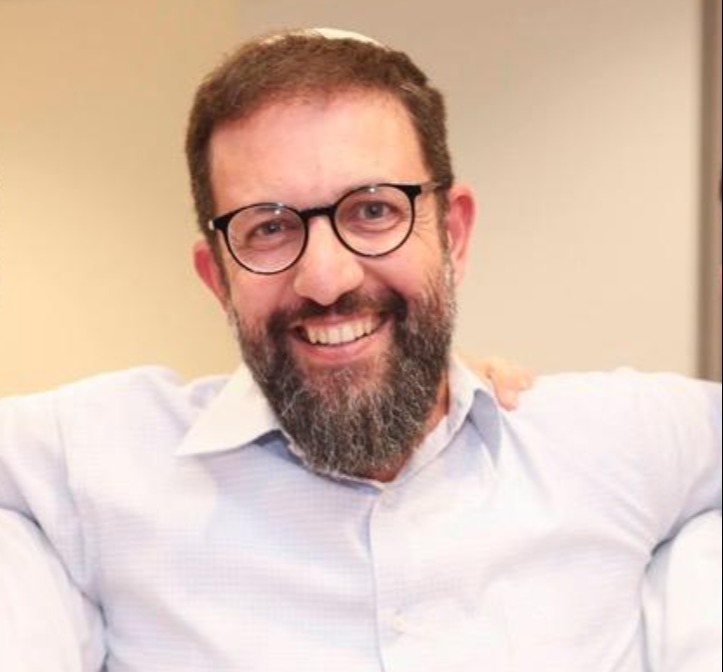 הרב עמנואל גדג