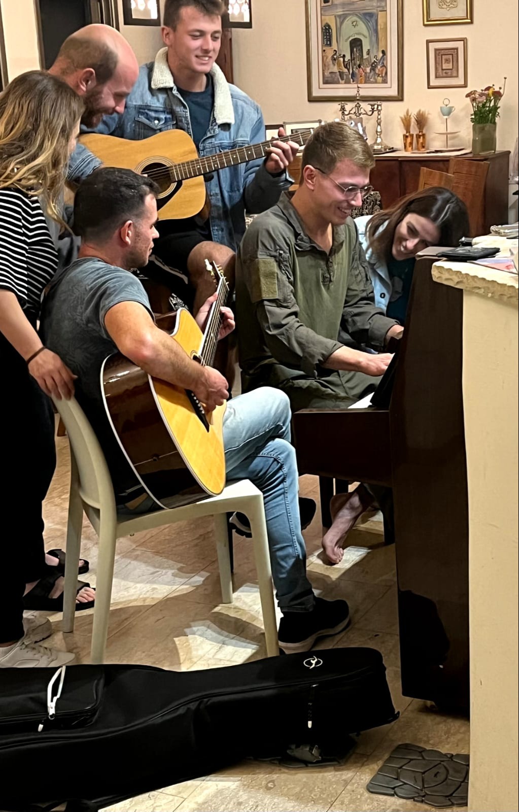 משפחת גרינגליק בהרכב מלא