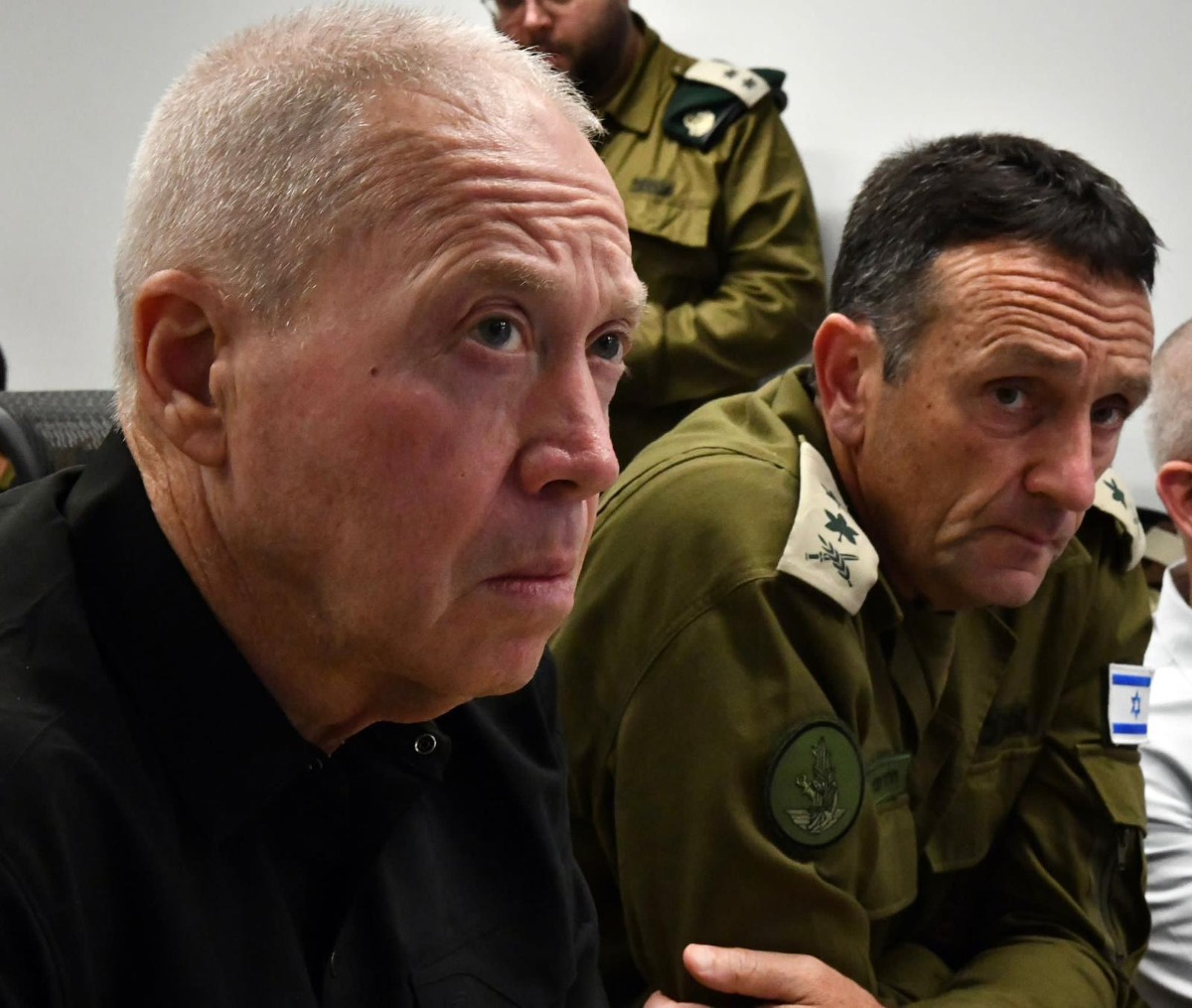 גלנט בהערכת מצב עם בכירי מערכת הביטחון