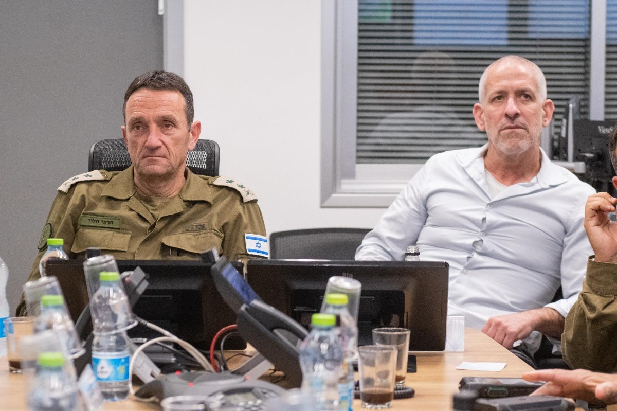 הרמטכ"ל, רב-אלוף הרצי הלוי, וראש שירות הביטחון הכללי, רונן בר, ב