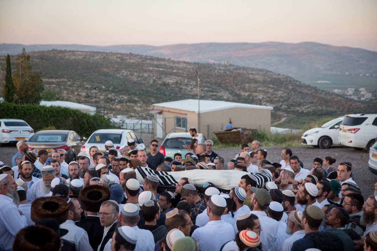 הלוויתו של הרב רונצקי זצ"ל