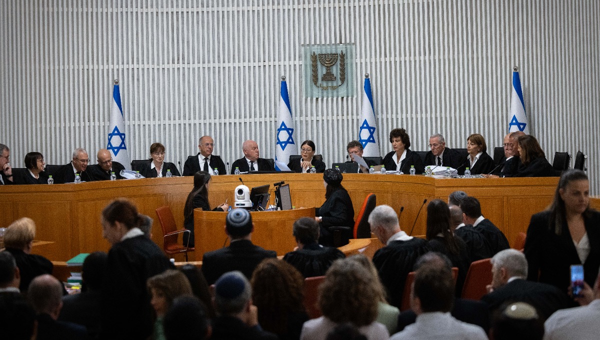 מחלוקת בין הייעוץ המשפטי של הכנסת והממשלה