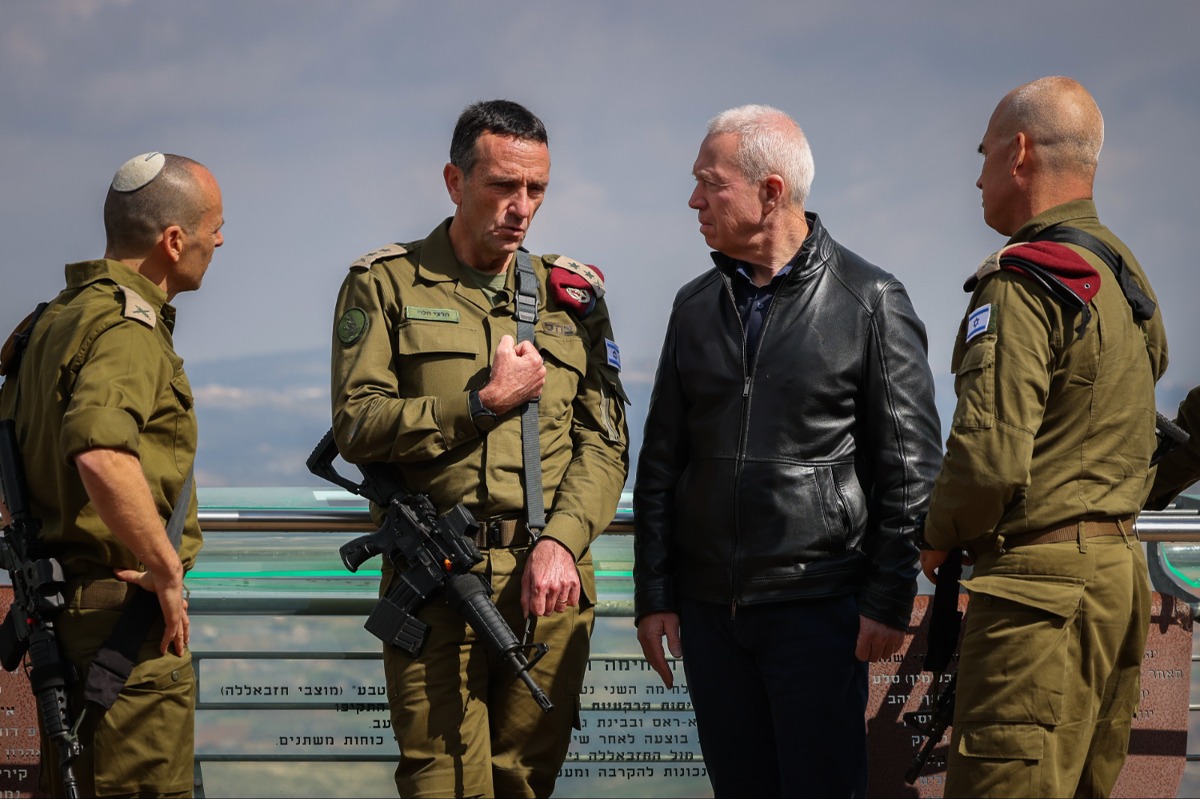 הרמטכ"ל ושר הביטחון בסיור בצפון, ארכיון