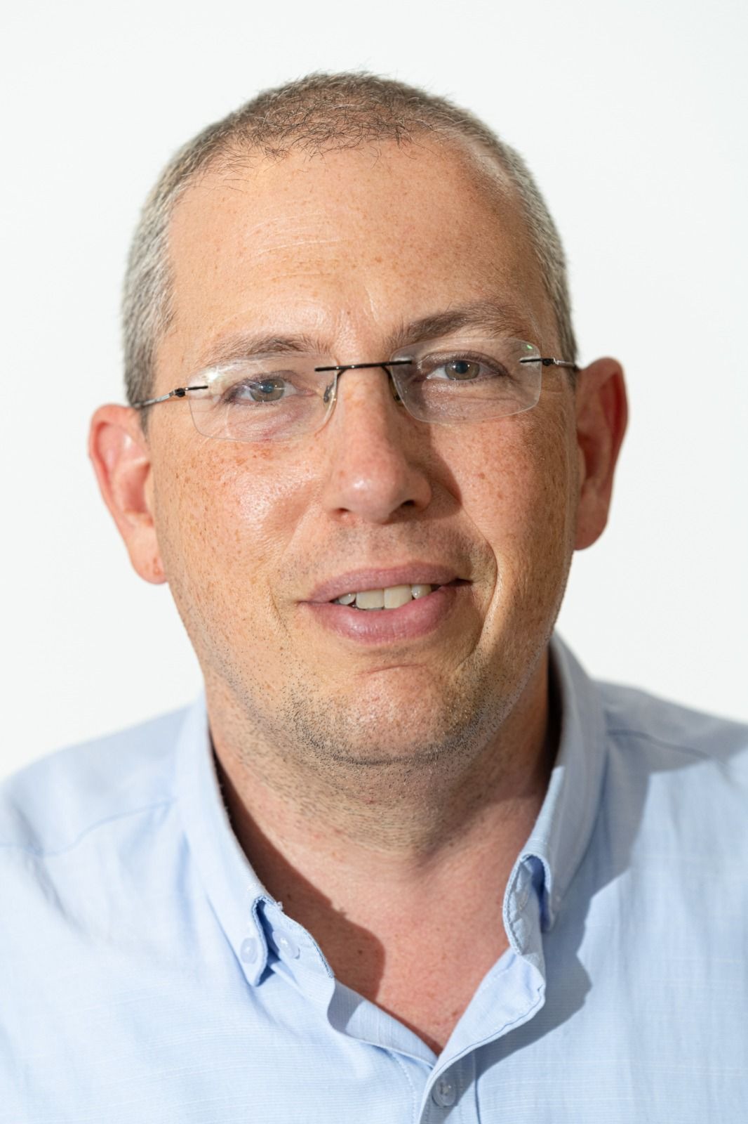 שי אהרונוביץ