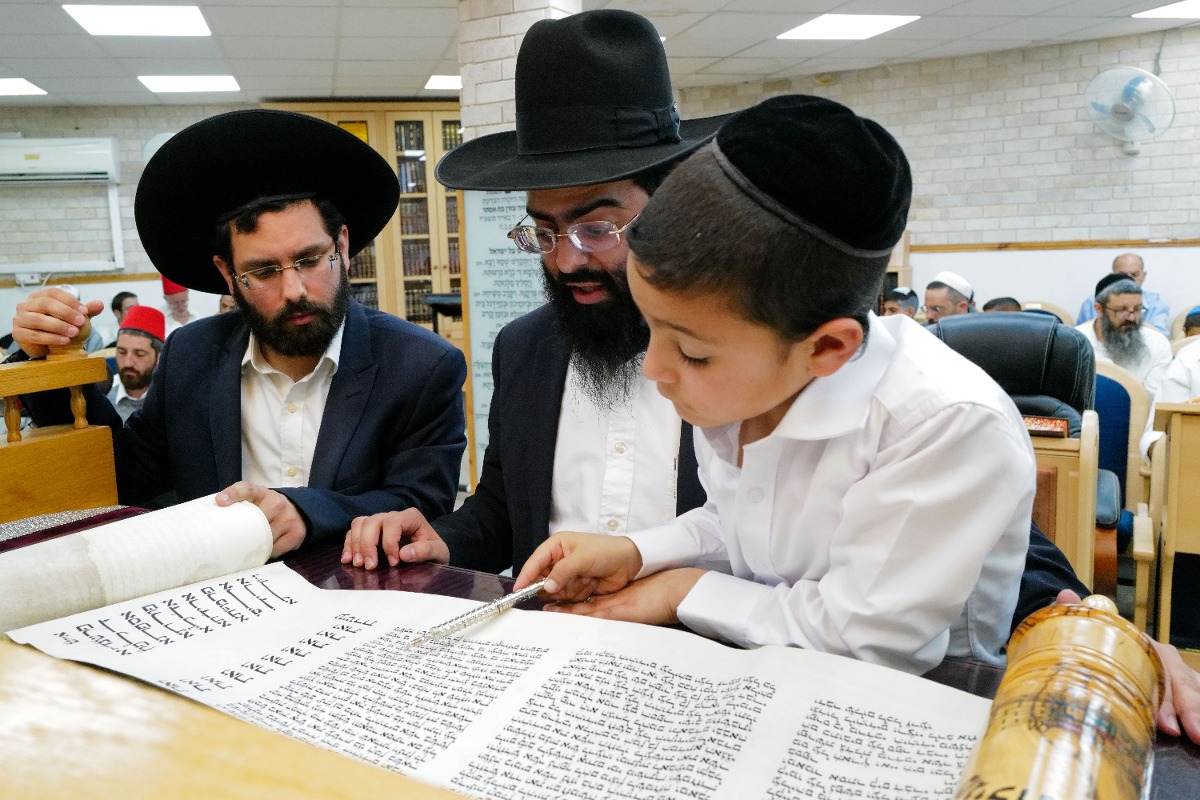 קריאת מגילה בקצרין