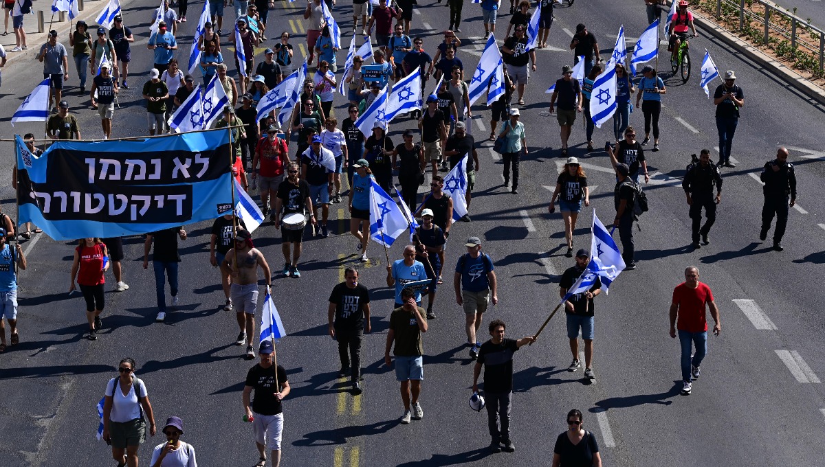 ההפגנות בחרבי הארץ, היום.