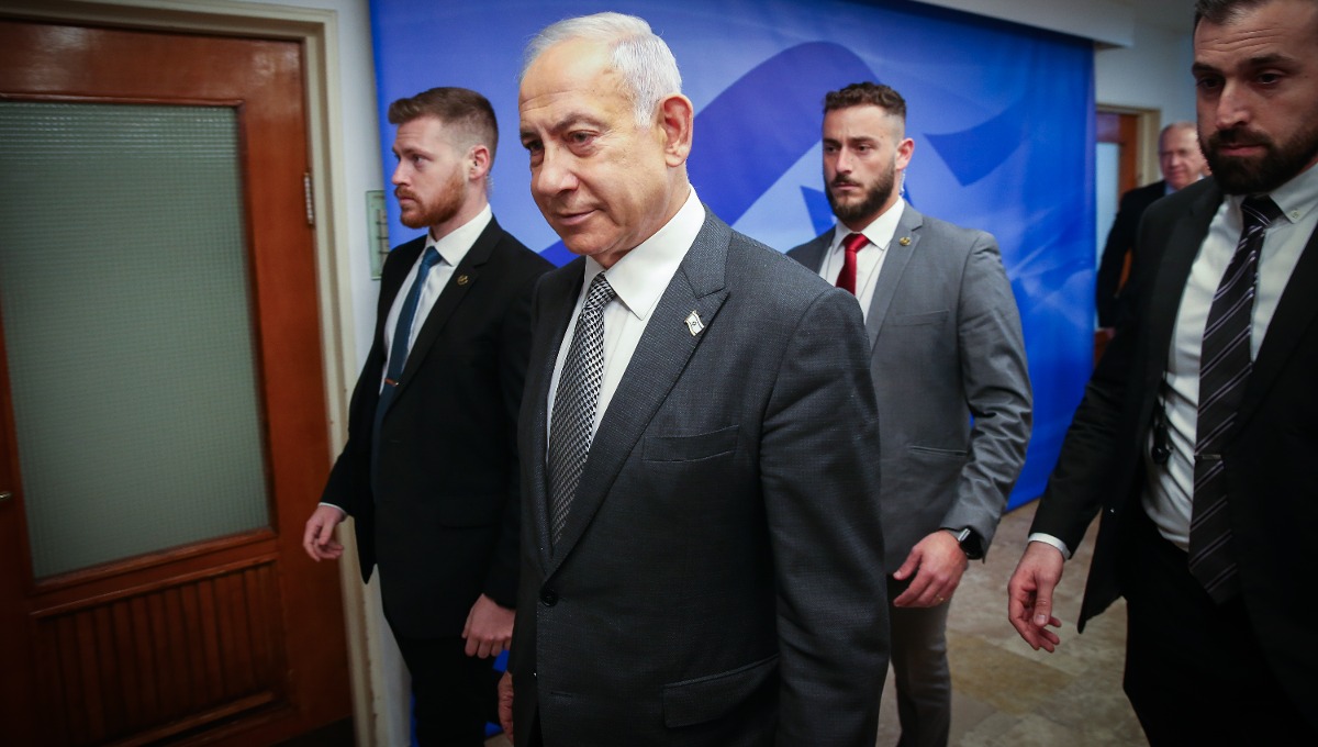 נתניהו, בישיבת הממשלה
