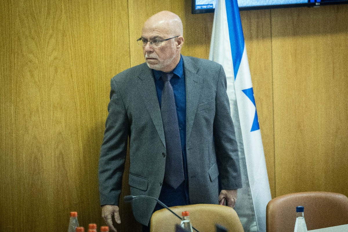 חבר הכנסת פוגל, ומן לחקירה