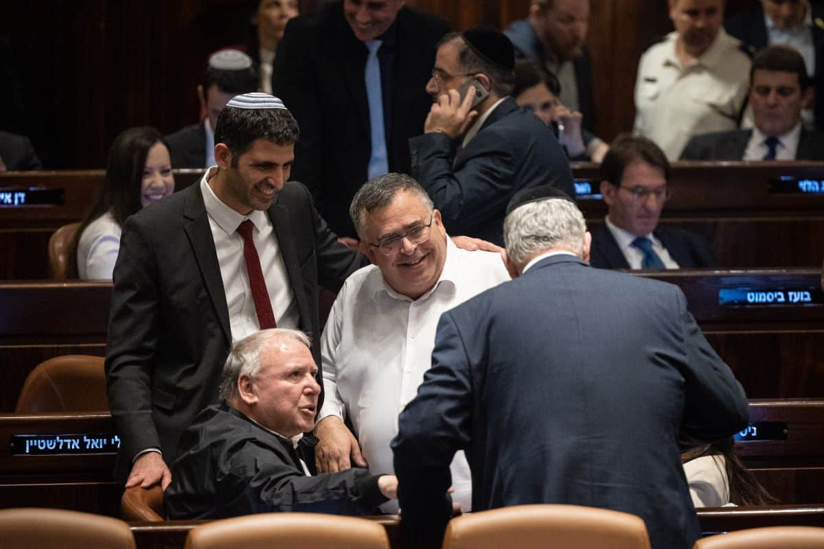 חברי הליכוד במהלך ההצבעות.