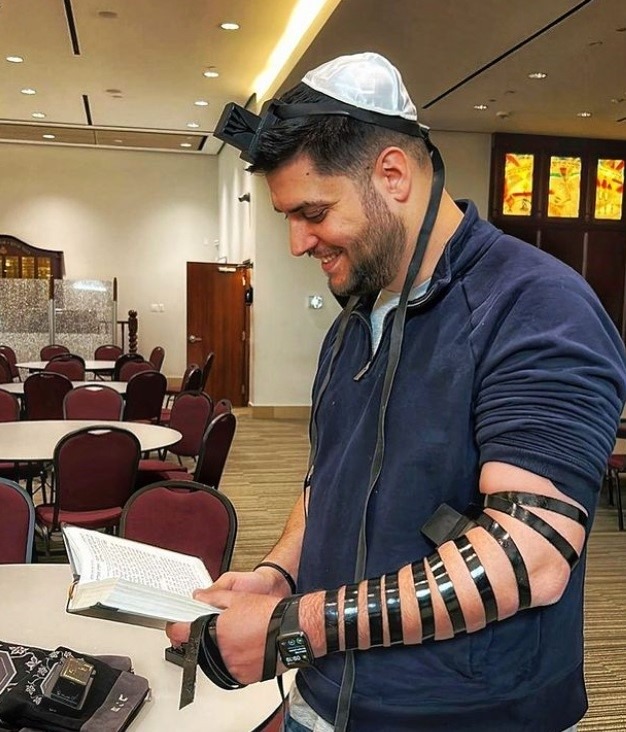 אלעד שמחיוף, יהודי מבחירה