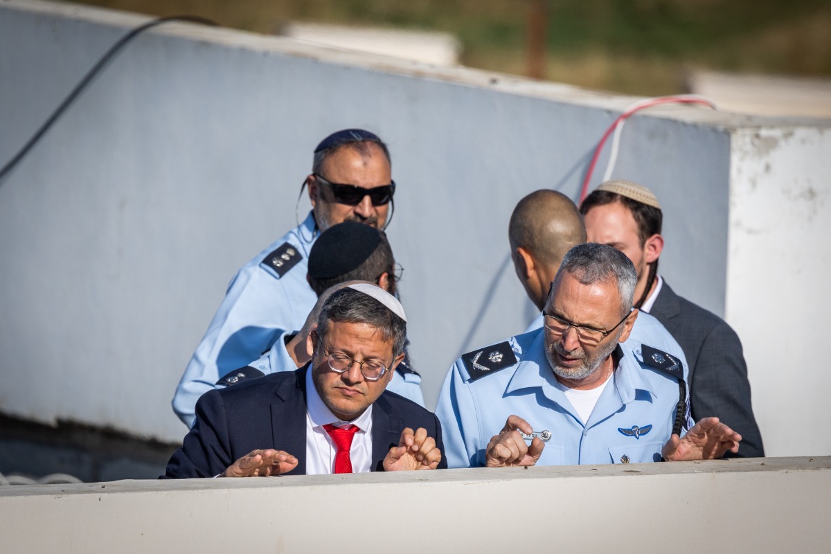 השר בן גביר וניצב עמי אשד בלוייה