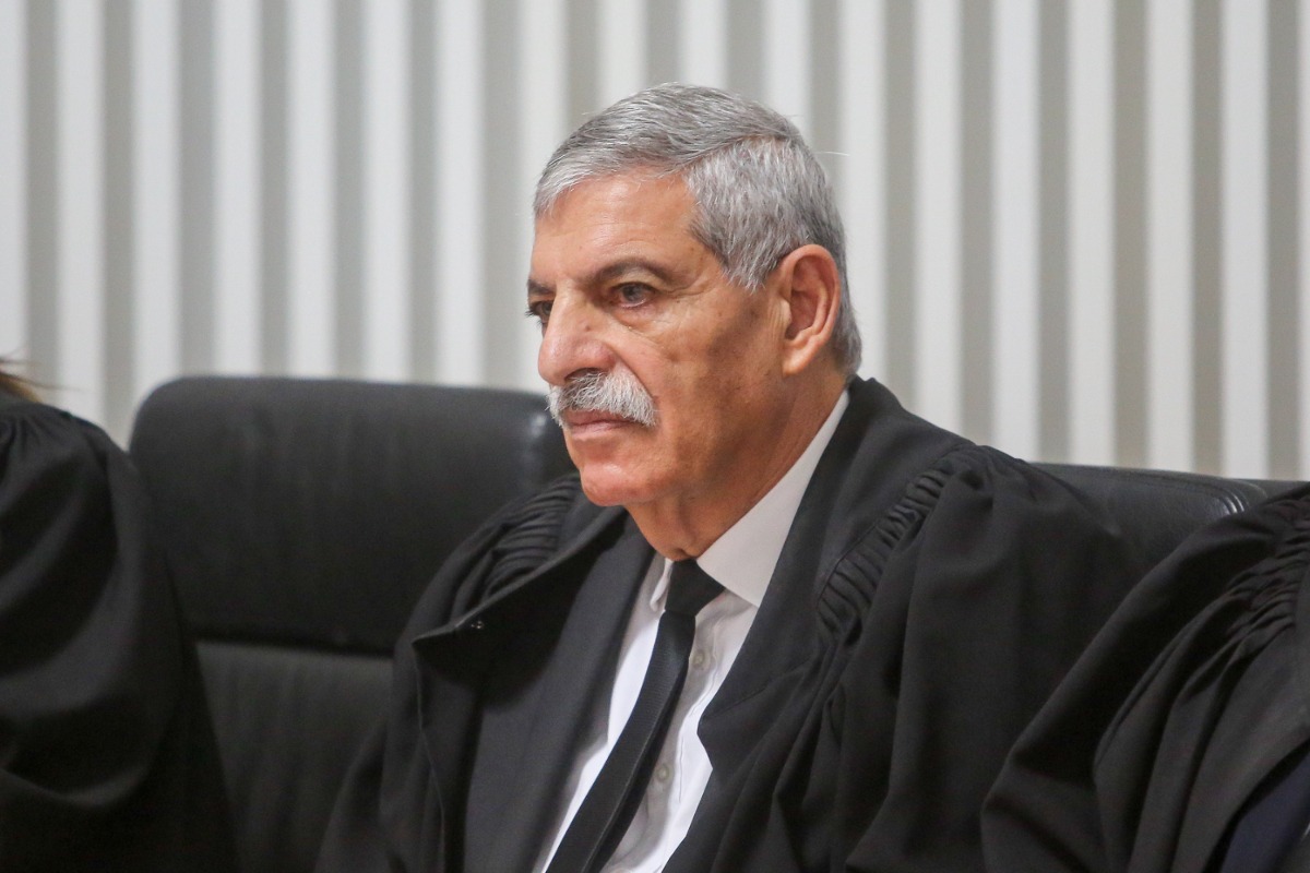 אורי שהם, מבקשים להאריך את כהונתו