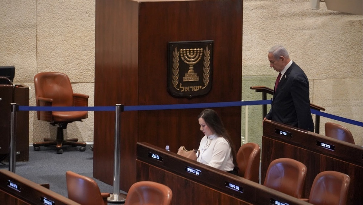 נתניהו וגוטליב, ראש בראש
