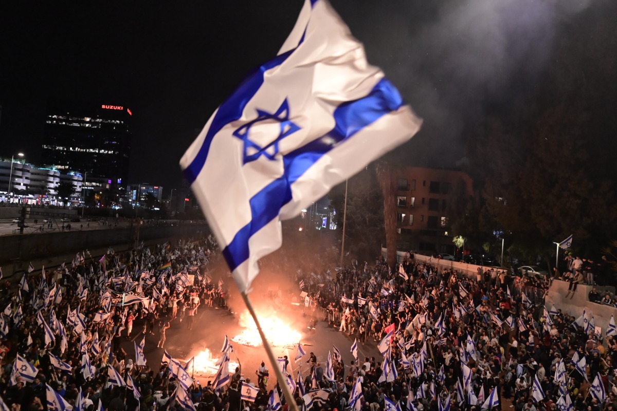 איילון, הלילה