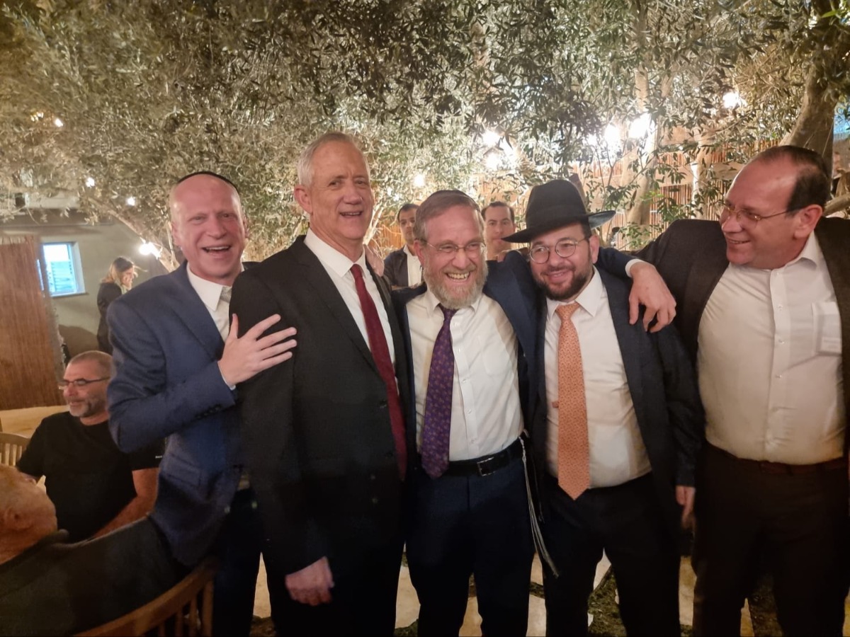 בני גנץ