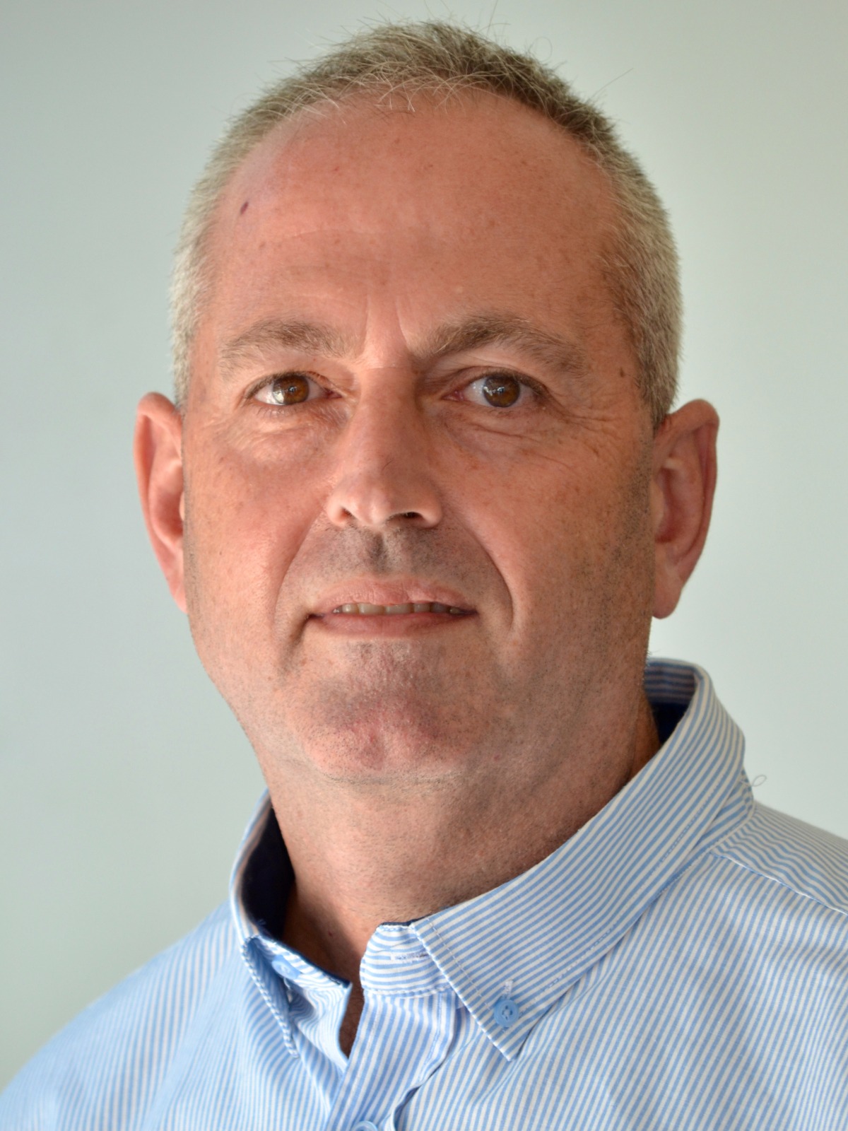 ד"ר רון הירשפרונג, שני הצדדים פועלים ממניעים פוליטיים