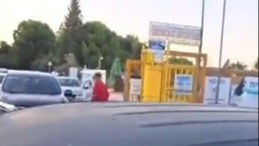 חסימת הכניסה לקיבוץ כפר גלעדי