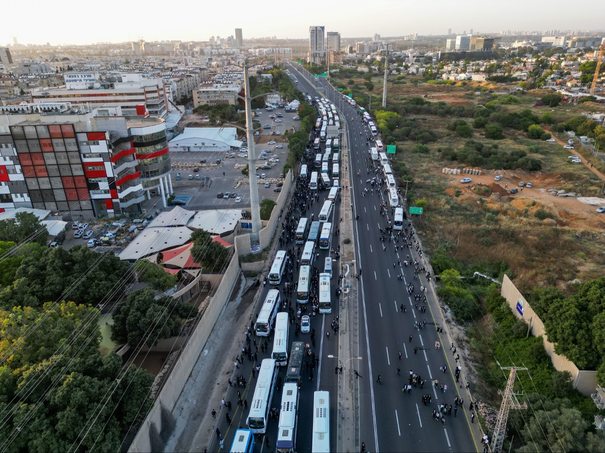 הלוויית הרב אדלשטיין