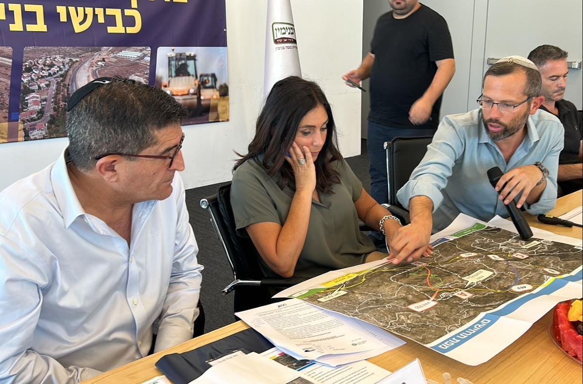 השרה רגב חותמת על הפרוייקט, היום