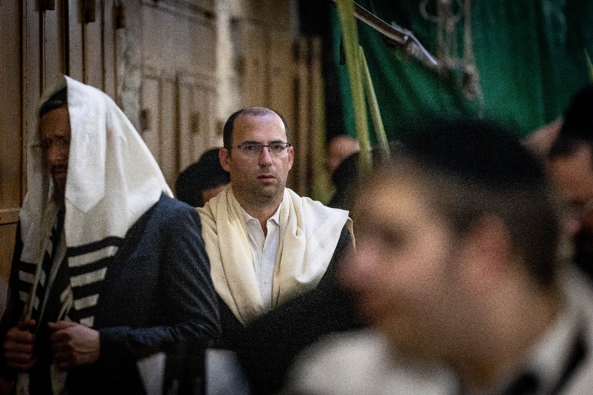 רוטמן, הבוקר