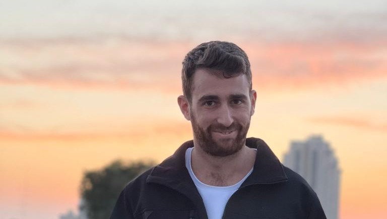 אבינתן אור, "לא בכל מחיר"