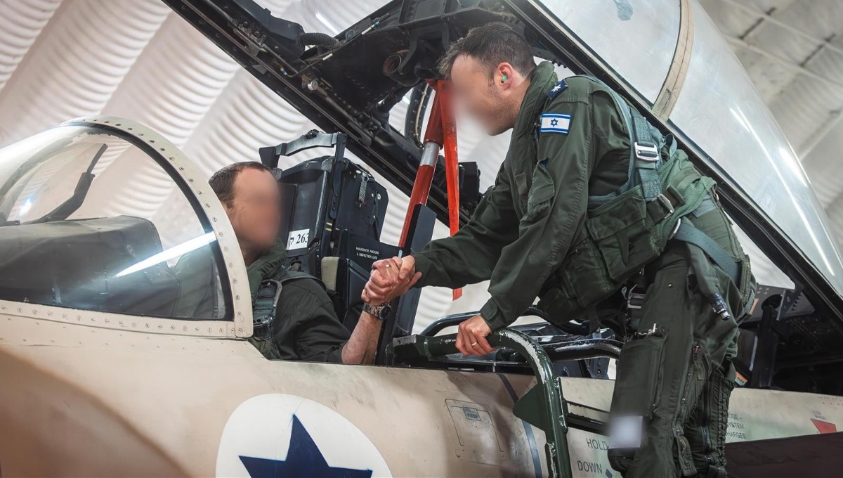 אחד הטייסים שחזר מהמשימה