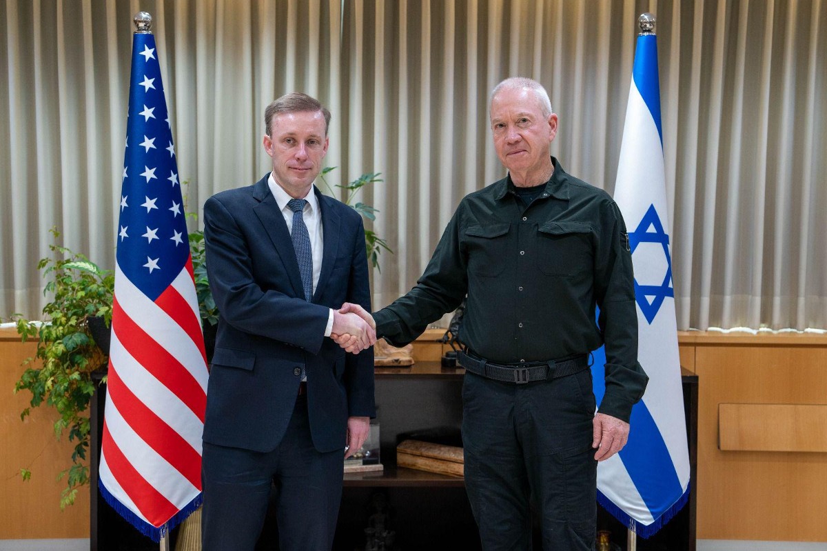 גלנט וסאליבן, השבוע