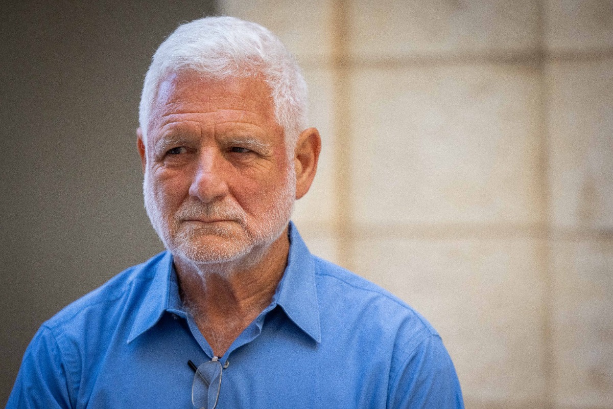 דן הראל, תובע את סוכות