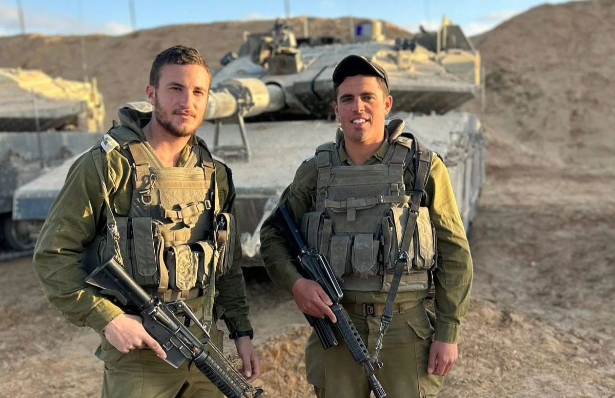 השריונרים עם הווסטים החדשים